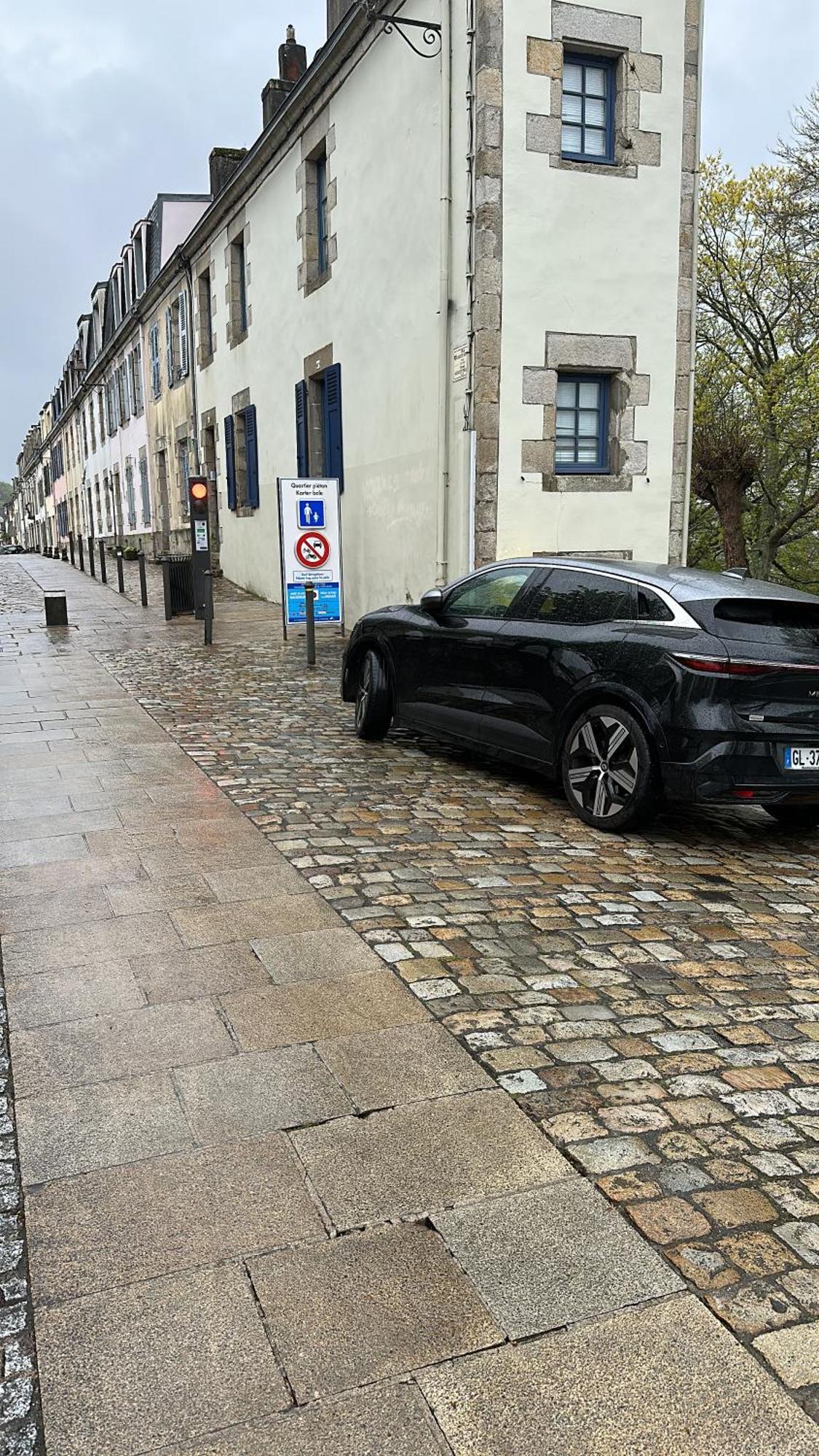 Appartement Design X - Hyper Centre - Parking Prive - Quimper Exterior foto